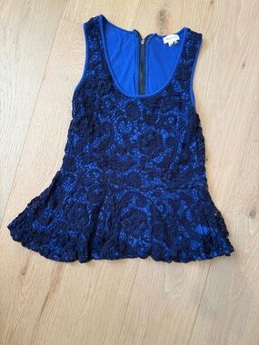 Anthropologie Meadow Rue Navy Blue Lace Peplum Sleeveless Women’s Top size s